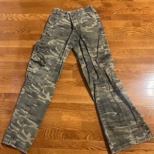 Urban outfitters camo cargos